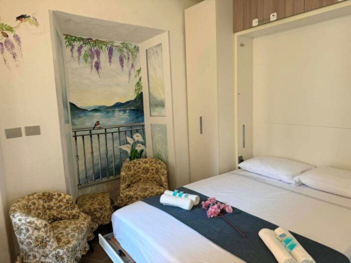 Appartamento monolocale in affitto in Via Giuseppe Garibaldi, Centro, Argegno