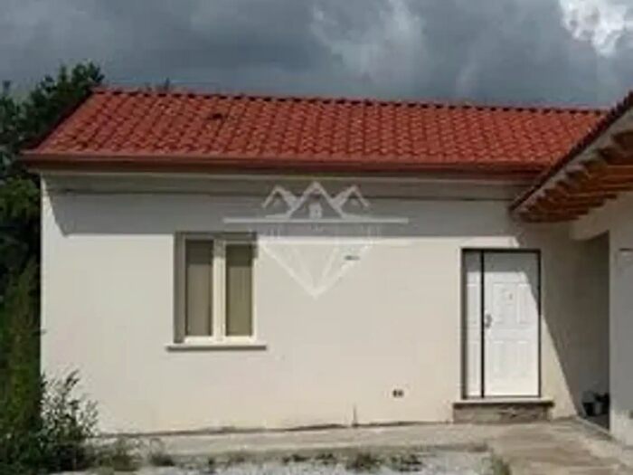 Casa bilocale in vendita in Carrara