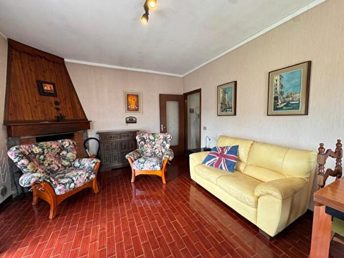 Appartamento trilocale in vendita in Fino Del Monte