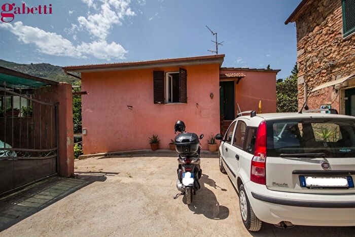 Appartamento quadrilocale in vendita in Via del Campone Snc, Monte Argentario