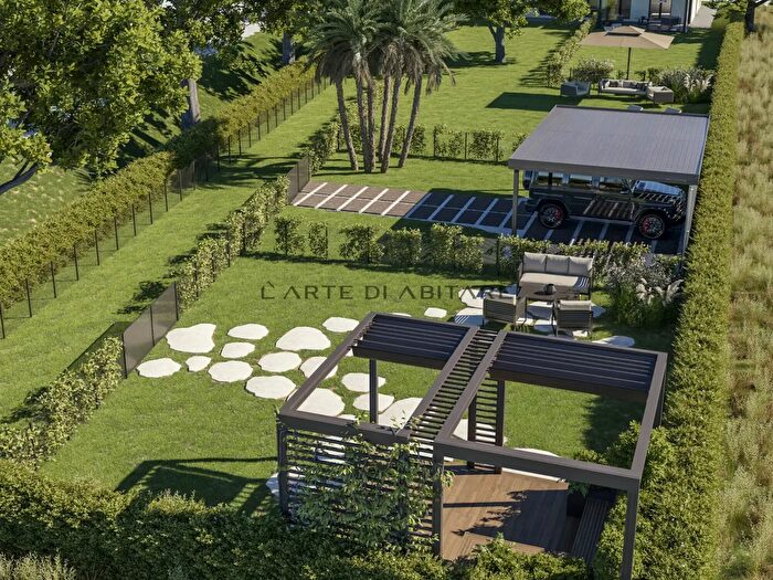 Appartamento trilocale in vendita in Via di Mezzo, Rimini