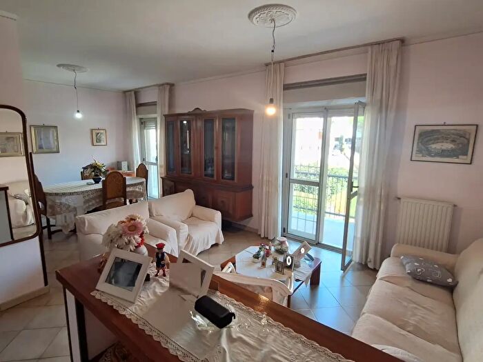 Appartamento quadrilocale in vendita in Via Luigi Staiano, Torre Annunziata