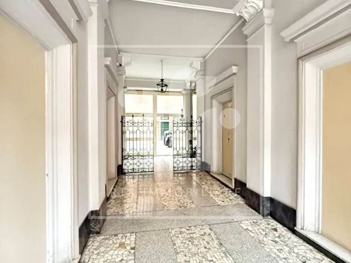 Appartamento trilocale in affitto in Largo Fra Paolo Bellintani, Porta Venezia, Milano