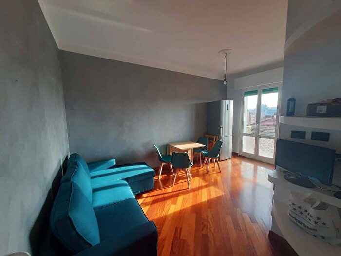 Appartamento trilocale in affitto in Via Ferrarese, Bolognina, Bologna