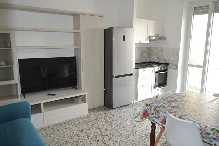 Appartamento trilocale in affitto in Via Salbertrand, Torino