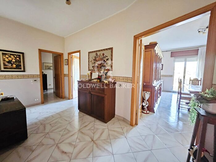 Appartamento con 7 locali in vendita in Via Passo Gatta, Modica