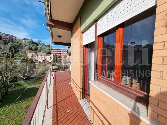Appartamento con 5 locali in vendita in Contrada SantAngelo, Ponzano Romano