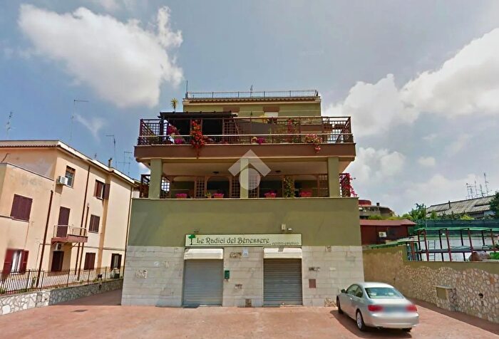 Appartamento bilocale in affitto in Via dei Genieri, Roma