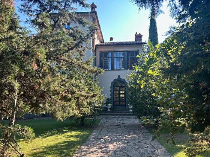 Casa con 6 locali in vendita in Strada Provinciale Laterense, Latera