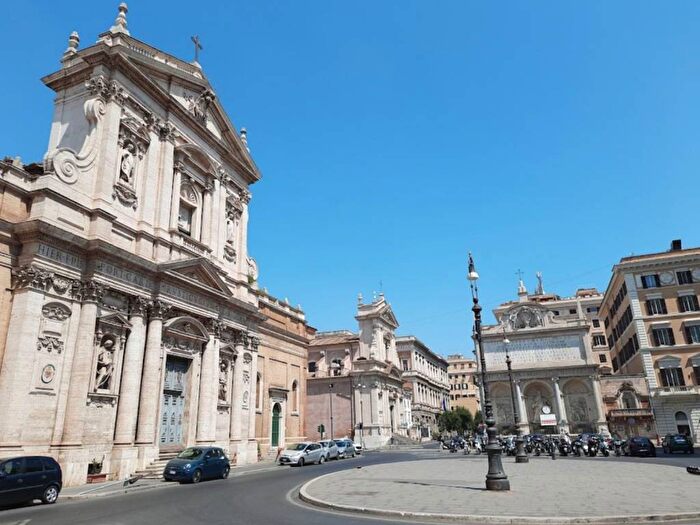 Appartamento bilocale in affitto in Via Torino, Repubblica, Roma