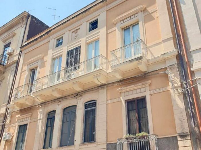 Appartamento bilocale in affitto in Via Firenze, XX Settembre Tribunale, Catania