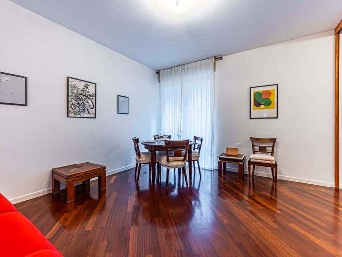 Appartamento trilocale in affitto in Via Emanuele Filiberto, Sempione, Milano