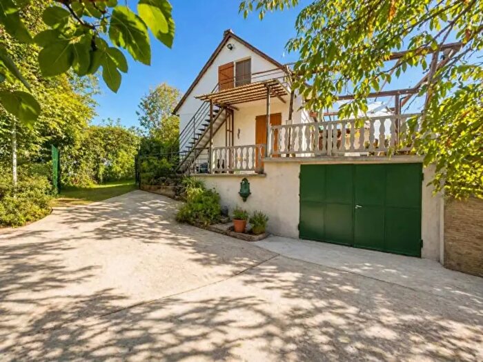 Casa trilocale in vendita in Via Lame, Canale