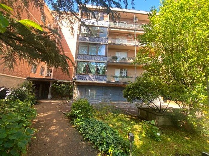 Appartamento con 5 locali in affitto in Colli Murri, Bologna