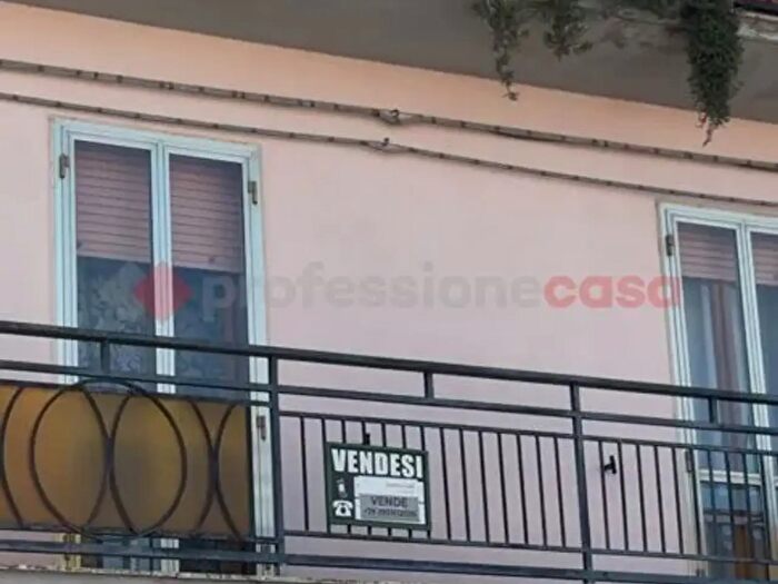 Appartamento con 5 locali in vendita in Via Vicolo Interno al Corso Vittorio Emanuele II, Jelsi