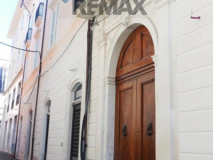 Appartamento quadrilocale in vendita in Via Simonetto, LAquila