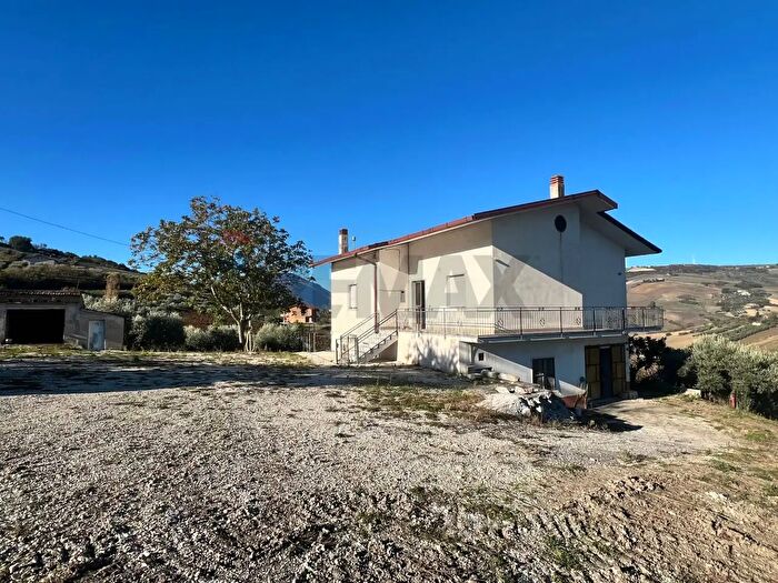 Casa quadrilocale in vendita in Benevento