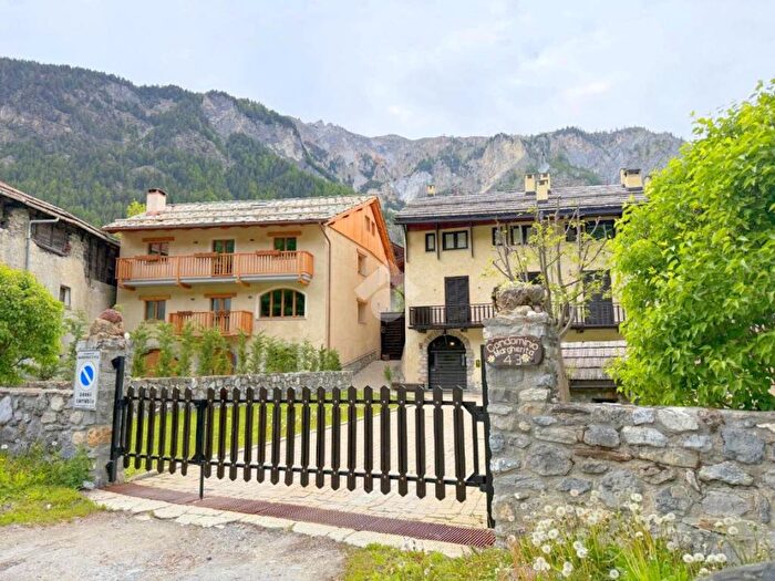 Appartamento bilocale in affitto in Frazione Melezet, Centro, Bardonecchia