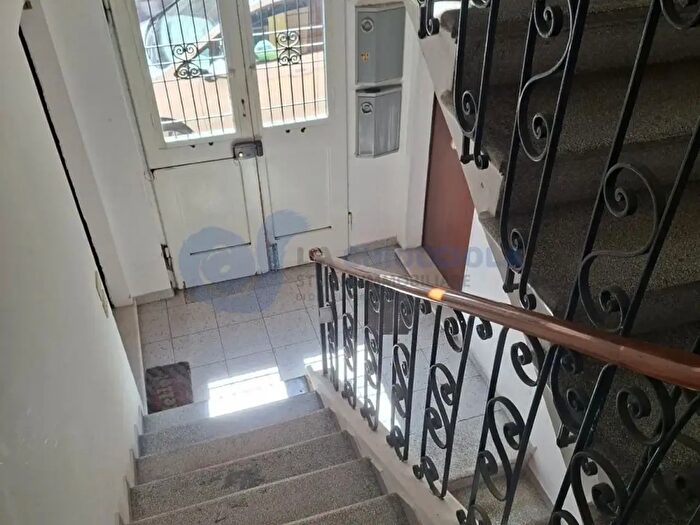 Appartamento trilocale in vendita in Bologna