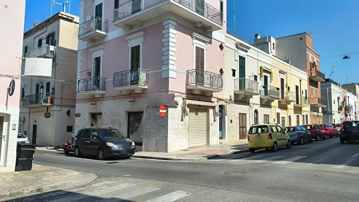 Casa bilocale in vendita in Via Cavour, Monopoli