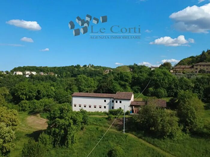 Casa con 5 locali in vendita in Arcugnano