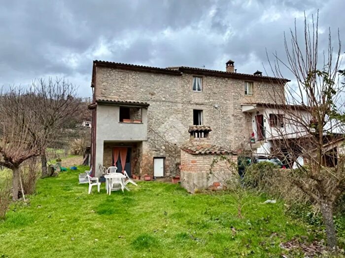 Casa trilocale in vendita in Località San Martin dUpò, Citta Di Castello