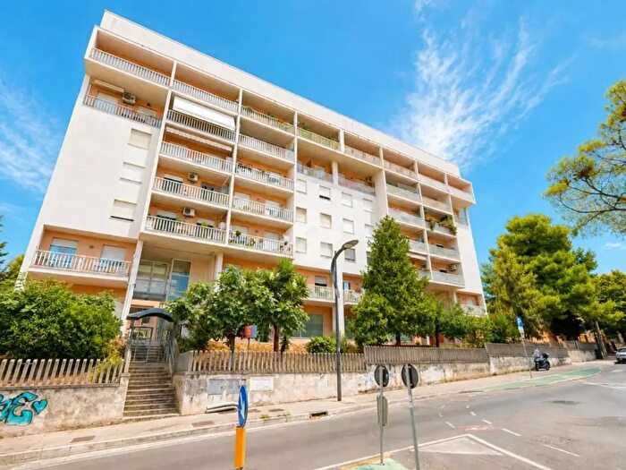 Appartamento quadrilocale in vendita in Via di Sotto, Pescara