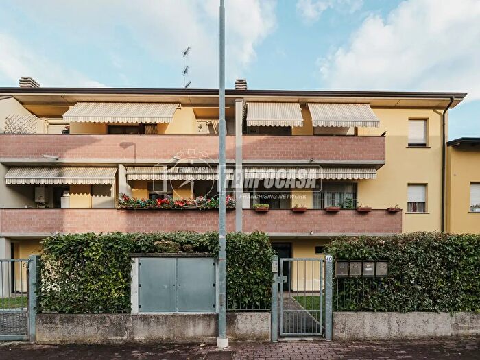 Appartamento trilocale in vendita in Via Martiri Bernini, Fontevivo
