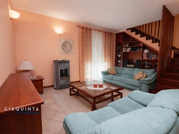 Appartamento quadrilocale in vendita in Via Michele Amari N, Palagonia