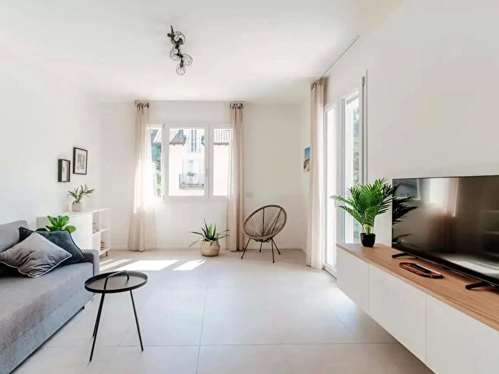 Appartamento monolocale in affitto in Via Bellinzona, Como