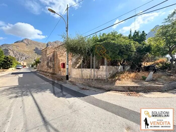 Casa quadrilocale in vendita in Via dell'Acqua, San Vito Lo Capo