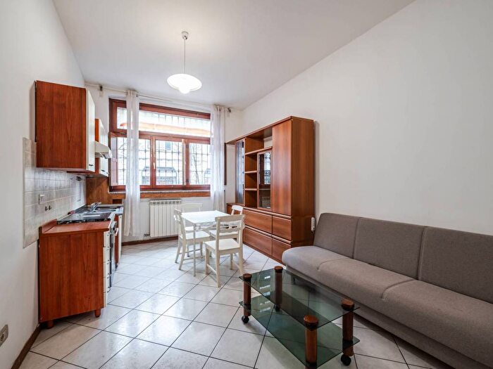 Appartamento bilocale in affitto in Via Varesina, Certosa, Milano