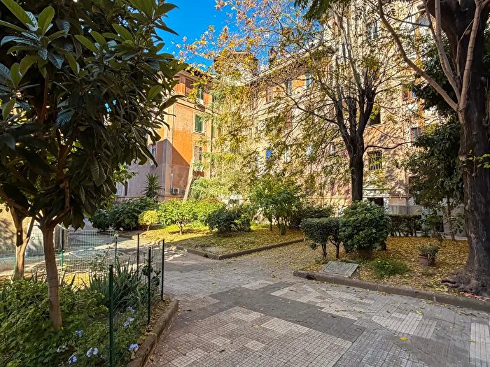 Appartamento trilocale in vendita in Roma