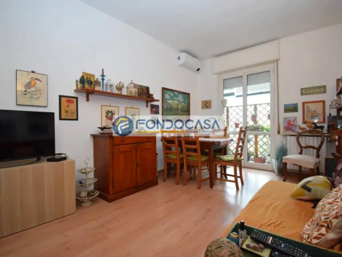 Appartamento bilocale in vendita in Via Flumendosa, Milano