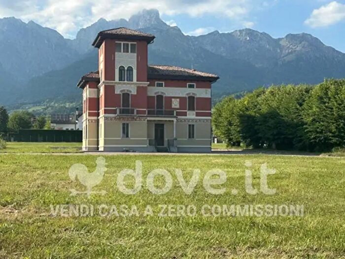 Casa con 6 locali in vendita in Via Feltre, Santa Giustina
