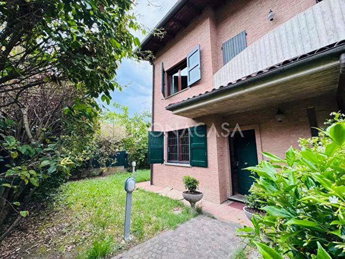 Casa con 5 locali in vendita in Vicolo Emilio Salgari, Zola Predosa
