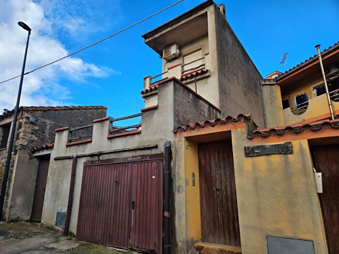 Casa con 6 locali in vendita in Vico Spano, San Vito
