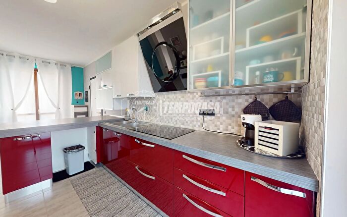 Appartamento quadrilocale in vendita in Via Falcone, Brandizzo