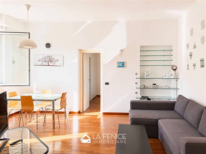Appartamento trilocale in affitto in Via Marzo, Centro Storico, La Spezia