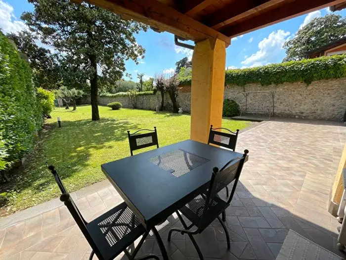 Casa con 5 locali in vendita in VIA NEGRI b, Coccaglio