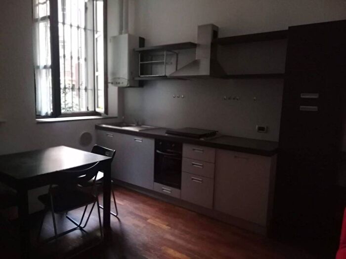 Appartamento bilocale in affitto in Via Vignola, Bocconi, Milano