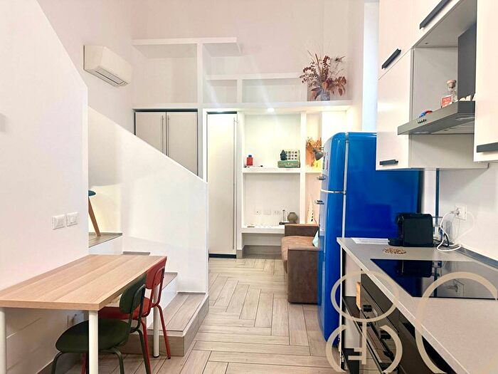 Appartamento bilocale in affitto in Corso San Gottardo, Milano