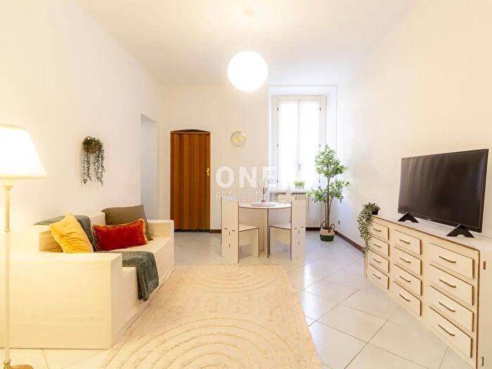 Appartamento trilocale in vendita in Via Trento, Merate