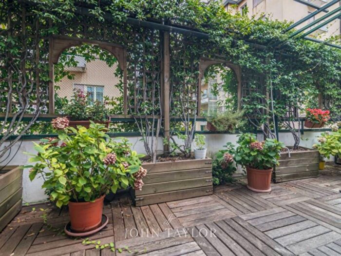 Appartamento con 5 locali in affitto in Via Matteo Bandello, San Vittore, Milano