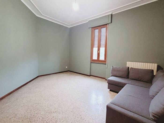 Appartamento trilocale in affitto in Via Novembre, Prato della Valle Pontecorvo, Padova