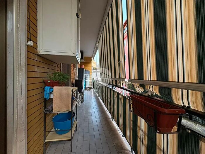 Appartamento quadrilocale in vendita in Traversa Vincenzo Janfolla, Napoli