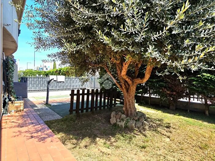 Appartamento trilocale in vendita in in Zona Centrale, Castel DAzzano