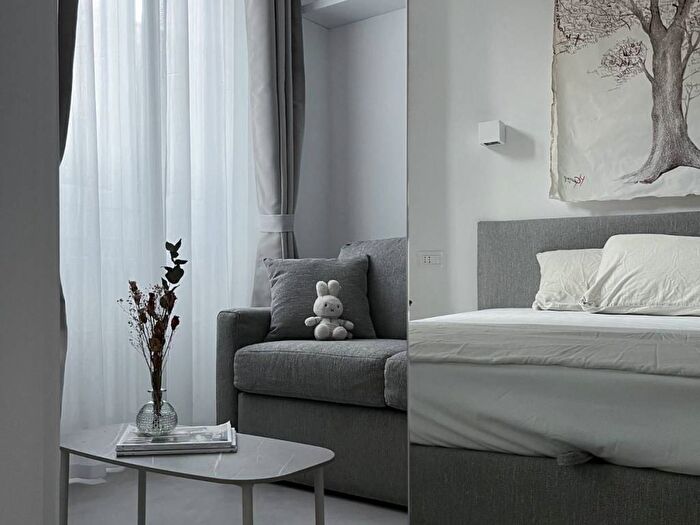 Appartamento monolocale in affitto in Via San Barnaba, Guastalla, Milano