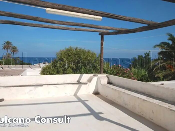 Casa con 5 locali in vendita in Via Roma, Lipari