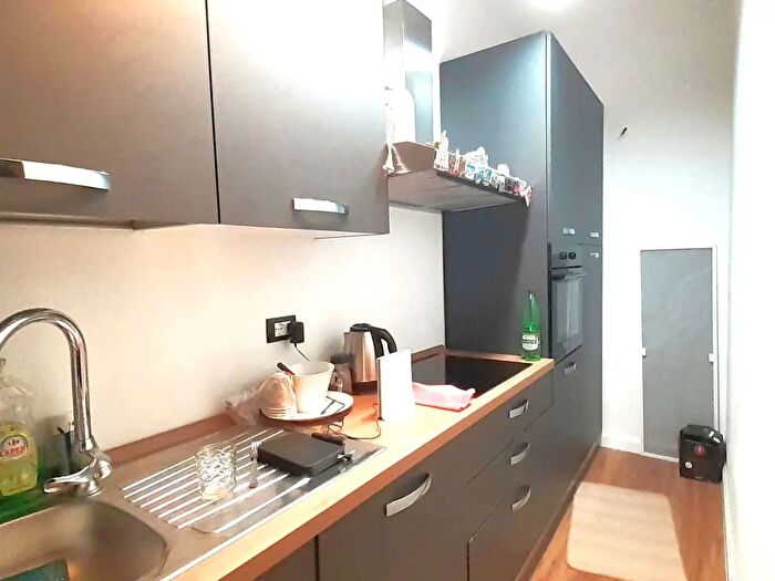 Appartamento trilocale in vendita in Via Fernandel, Alessandria